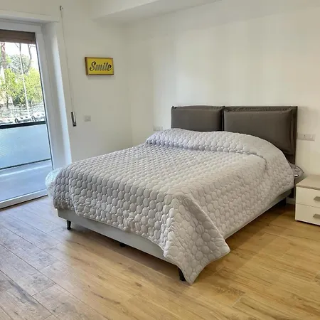 Daire Pm 34 Viale Imperatore - 50 Mt From Metro San Paolo *