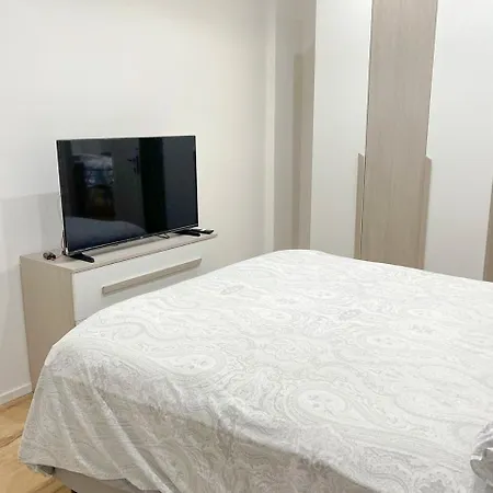 Pm 34 Viale Imperatore - 50 Mt From Metro San Paolo