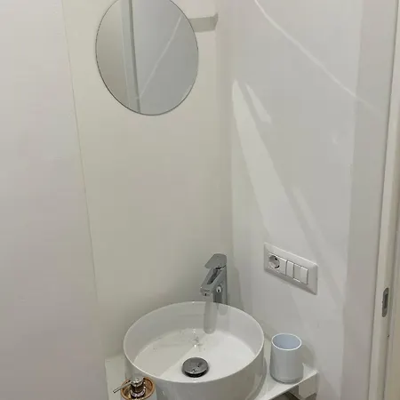 Pm 34 Viale Imperatore - 50 Mt From Metro San Paolo Daire