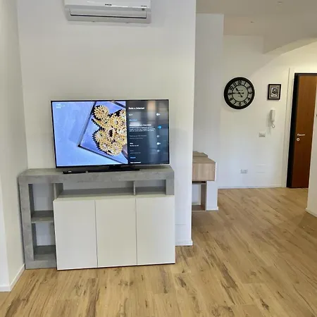 Pm 34 Viale Imperatore - 50 Mt From Metro San Paolo Daire