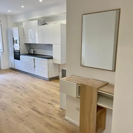 Pm 34 Viale Imperatore - 50 Mt From Metro San Paolo Daire