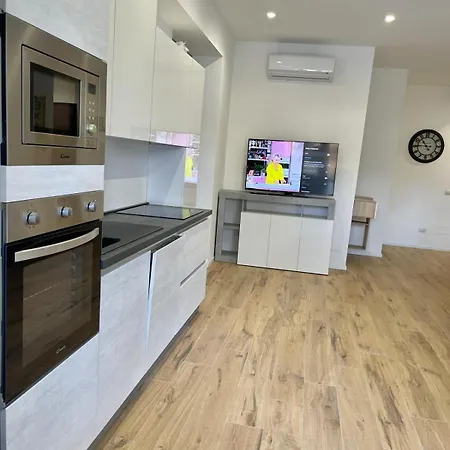 Pm 34 Viale Imperatore - 50 Mt From Metro San Paolo Daire *