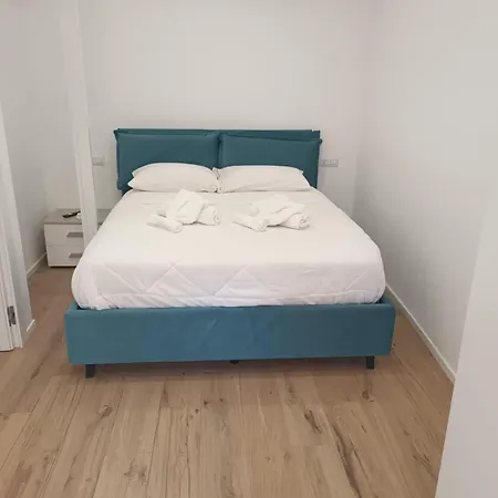 Daire Pm 34 Viale Imperatore - 50 Mt From Metro San Paolo