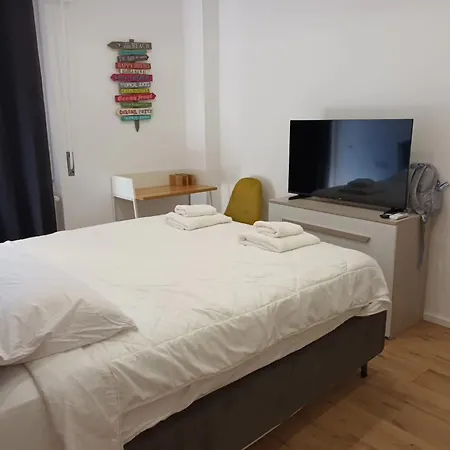 Daire Pm 34 Viale Imperatore - 50 Mt From Metro San Paolo *