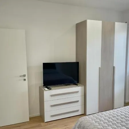 Daire Pm 34 Viale Imperatore - 50 Mt From Metro San Paolo *