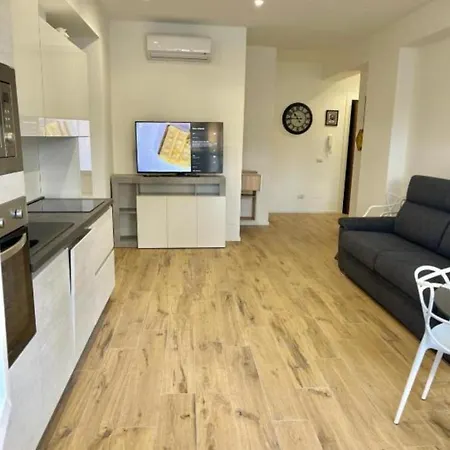 Daire Pm 34 Viale Imperatore - 50 Mt From Metro San Paolo *