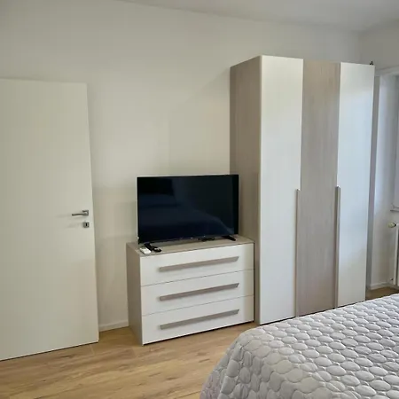 Apartment Pm 34 Viale Imperatore - 50 Mt From Metro San Paolo Rome