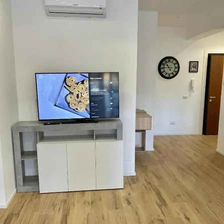 Pm 34 Viale Imperatore - 50 Mt From Metro San Paolo Рим